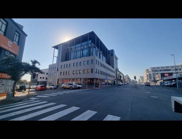 496M² RETAIL TO LET IN WOODSTOCK